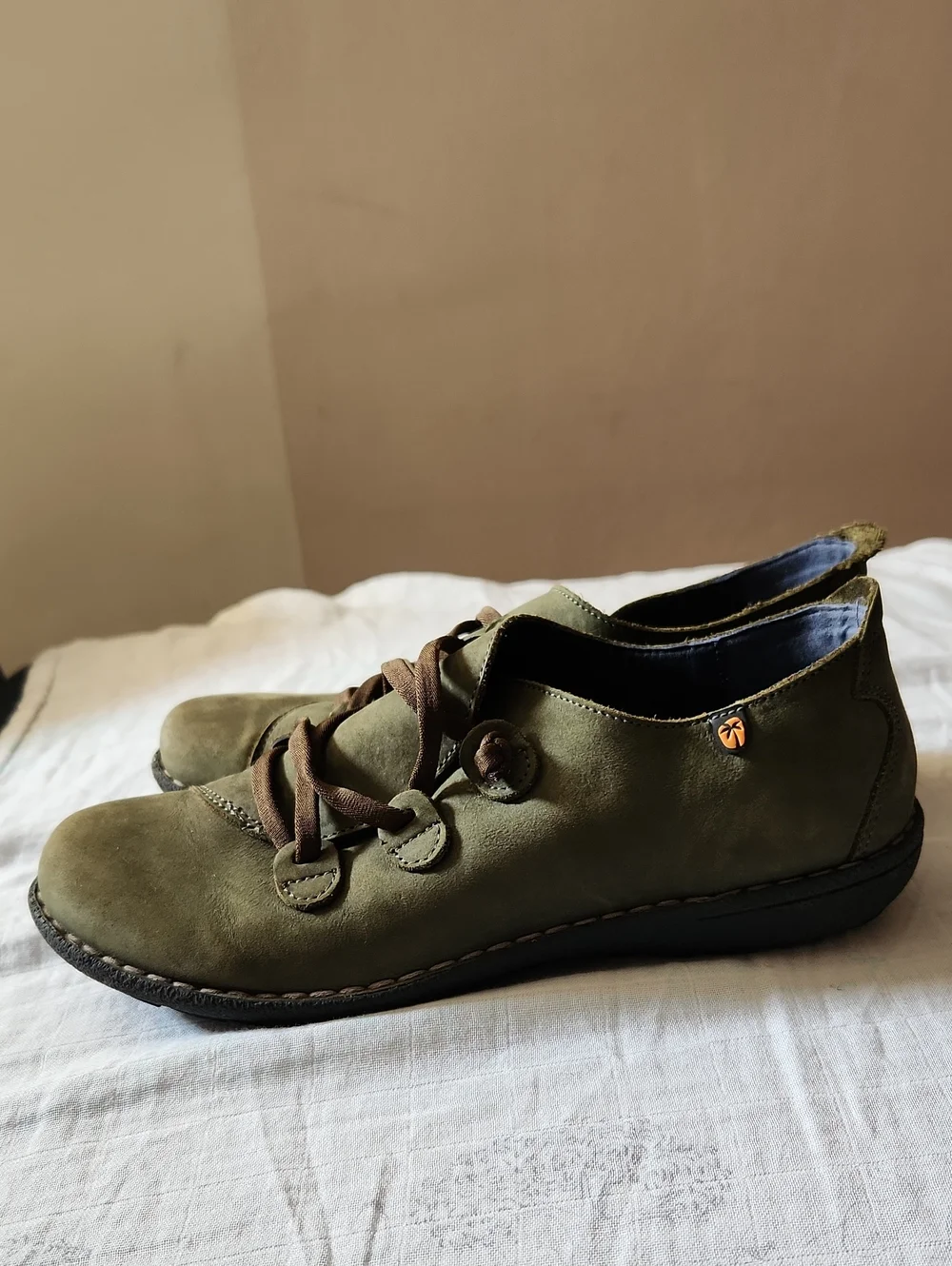 Jungla Elastic Loop Lacing Olive Green Suede Women's Shoes Size 40/9.5